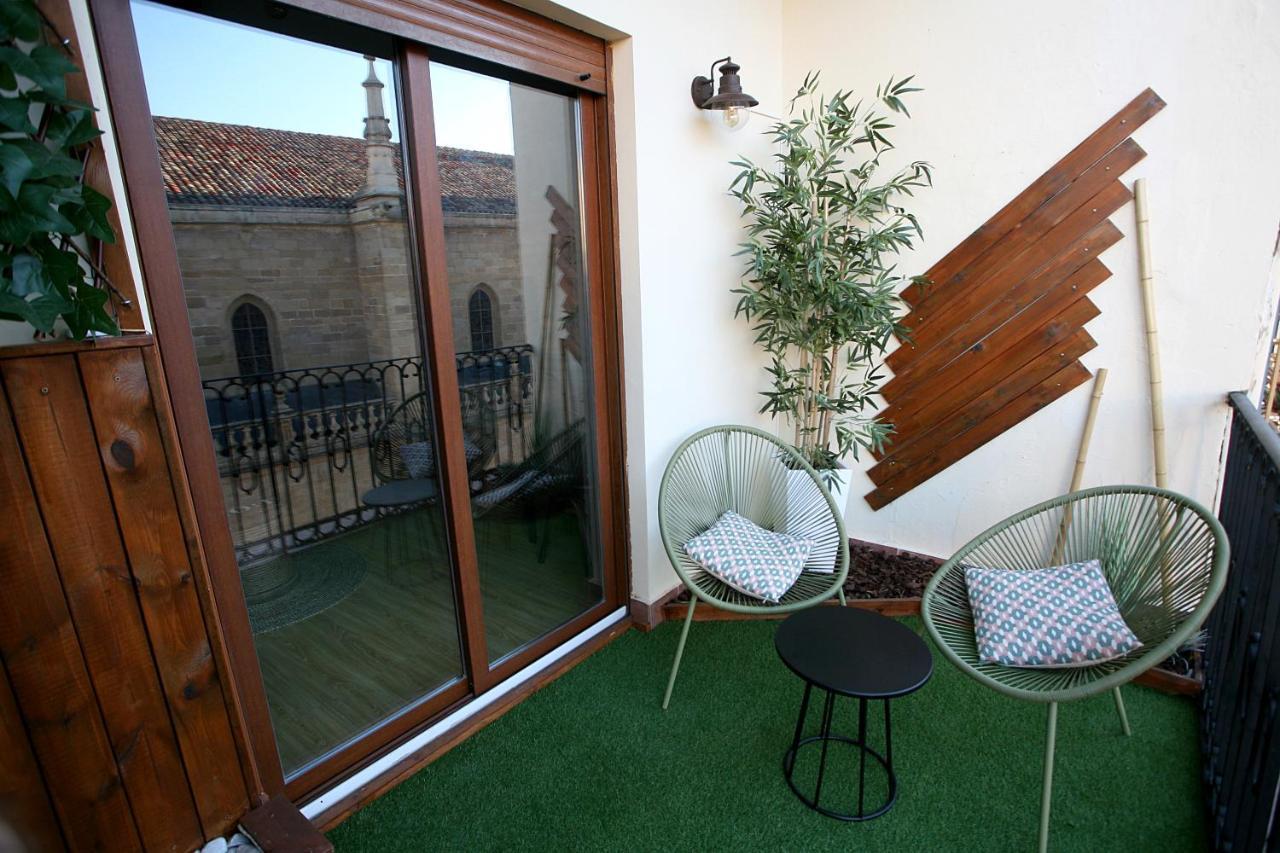 El Atico De La Catedral Apartment Logrono Luaran gambar