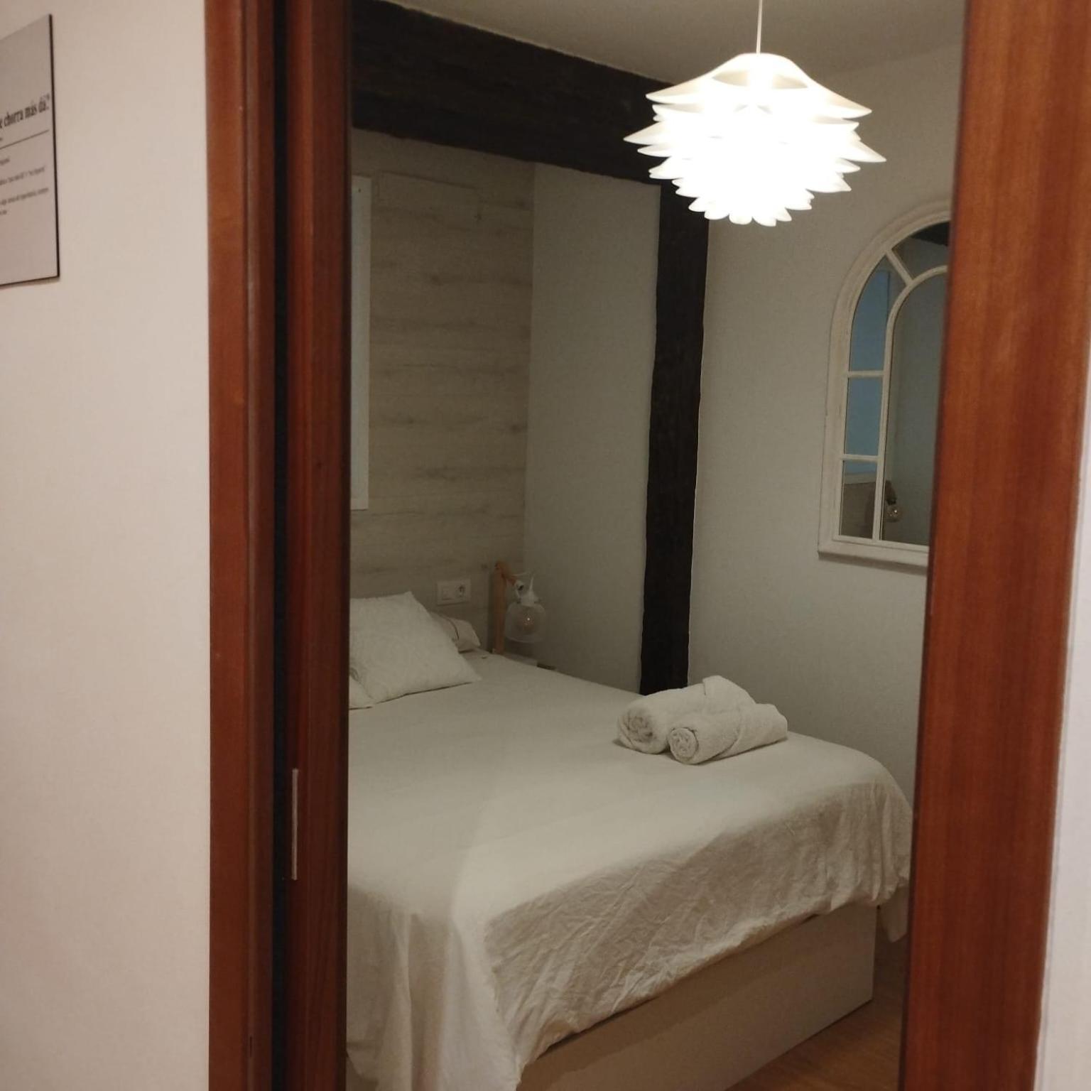 El Atico De La Catedral Apartment Logrono Luaran gambar